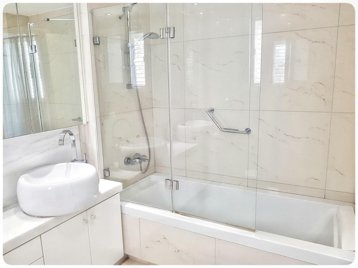 Sea Front Villa Vera Klorakas Ngoại thất bức ảnh