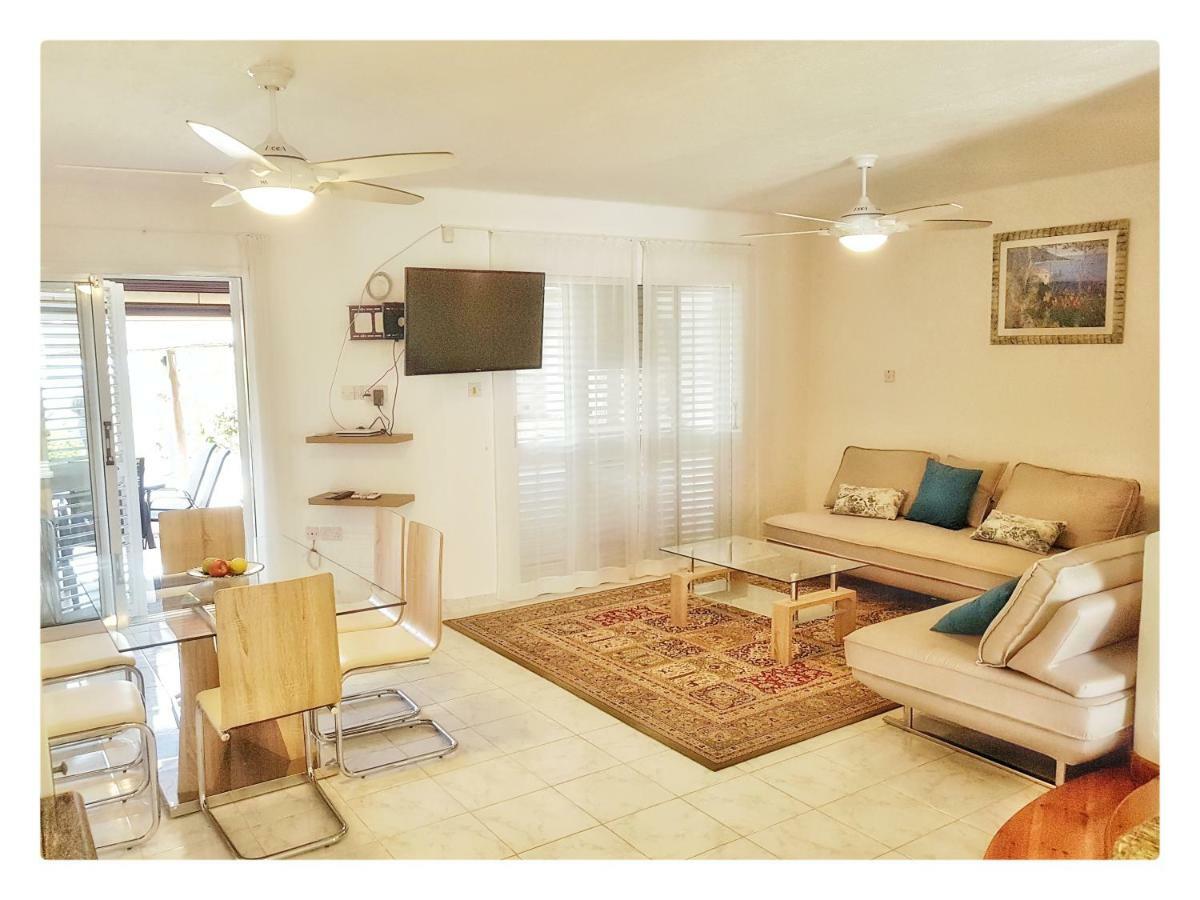 Sea Front Villa Vera Klorakas Ngoại thất bức ảnh
