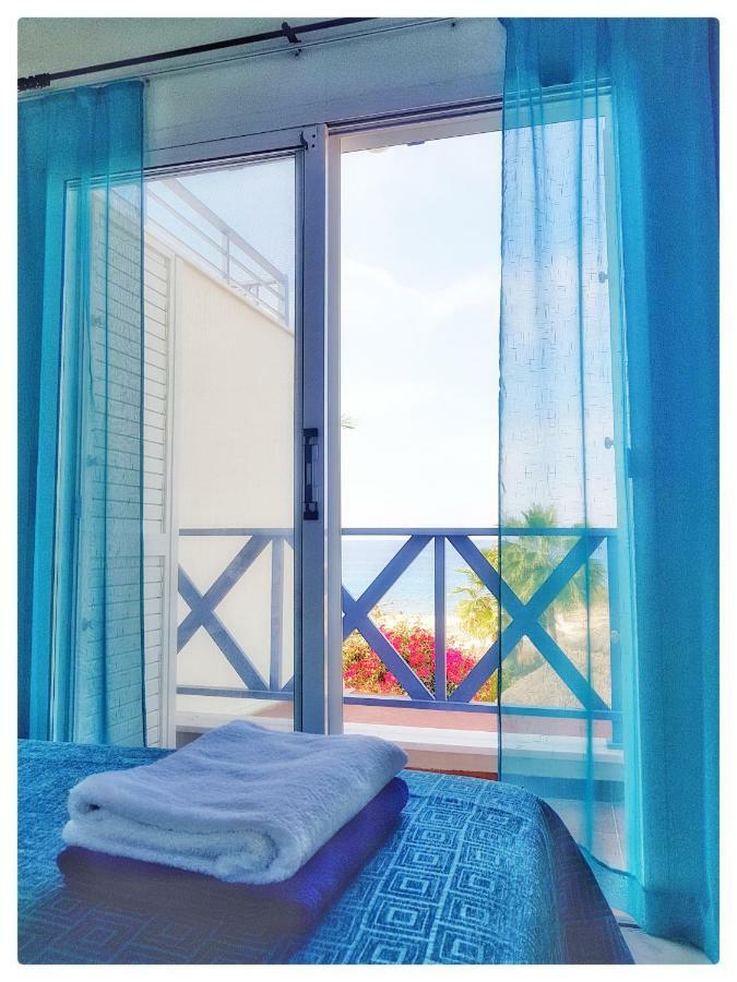 Sea Front Villa Vera Klorakas Ngoại thất bức ảnh