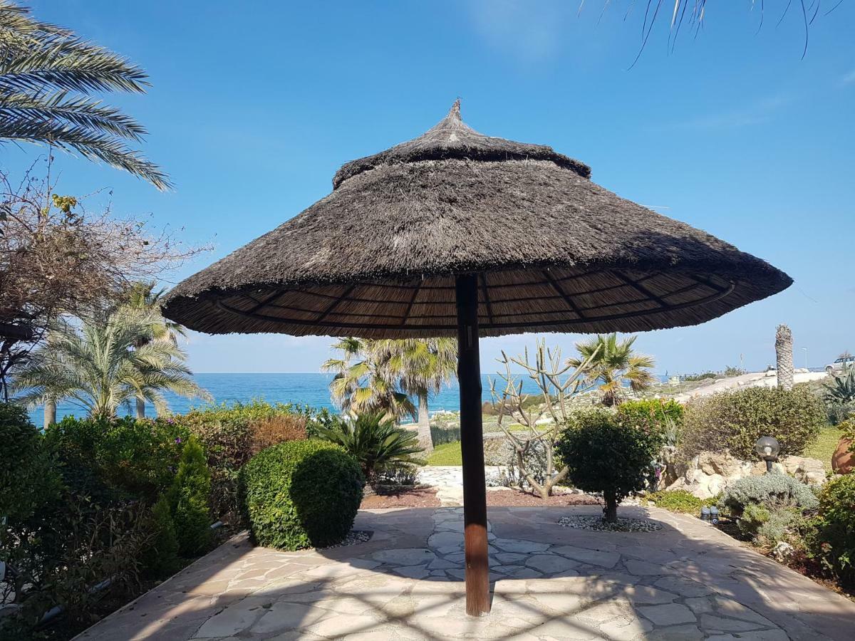 Sea Front Villa Vera Klorakas Ngoại thất bức ảnh